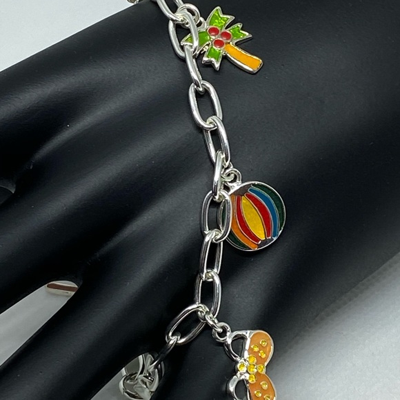 Silver bracelet with enamel beach charms. - Picture 5 of 7